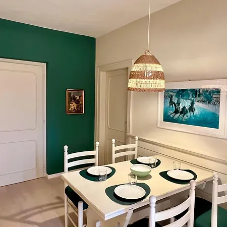 Laerchenhof Luxury Apartment